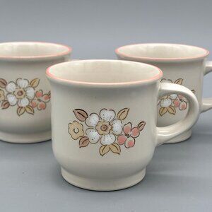 Vintage Chantilly Fleur De Bois Stoneware Floral Coffee Cups Set Of Four Japan